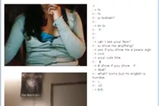 Felpumpálja a fenekét az edzőteremben és anya fia pornó ingyen bukfencet az edzővel.